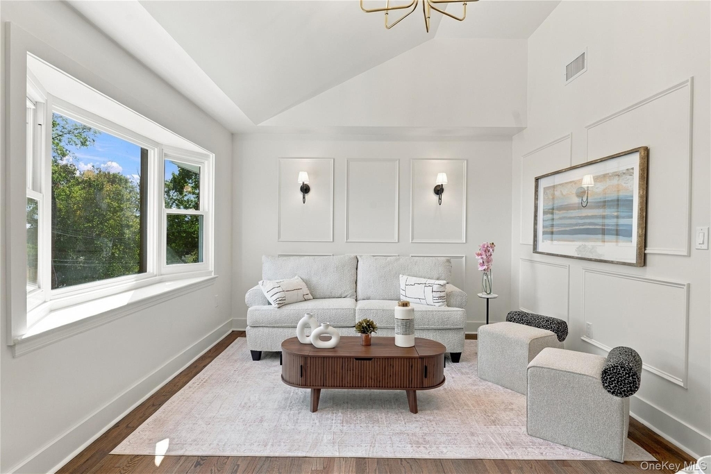 227 South Boulevard - Photo 2