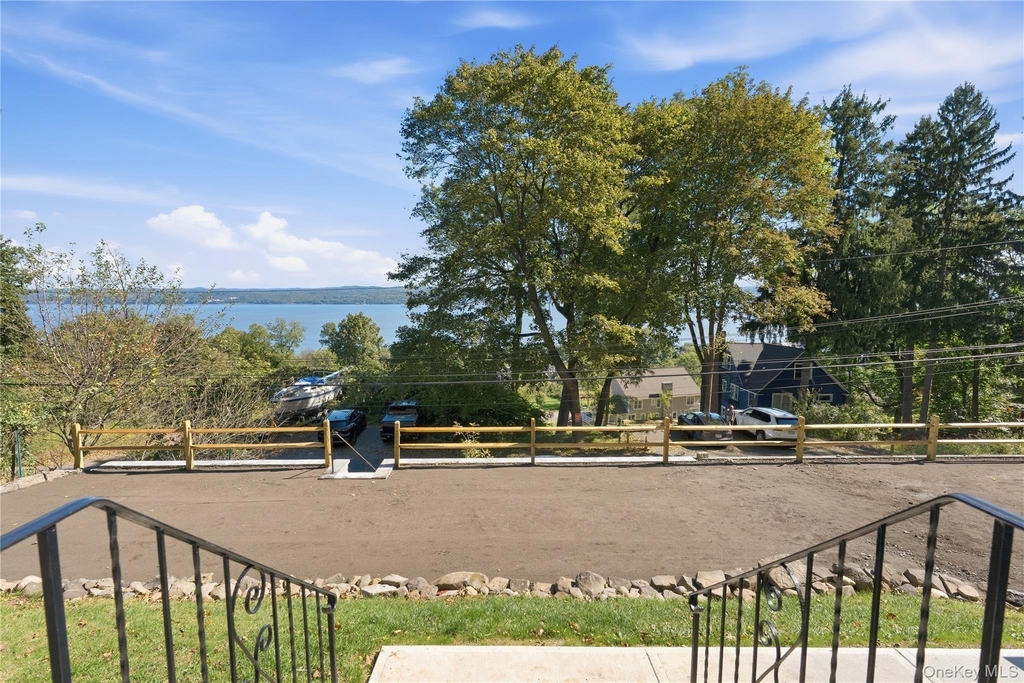 227 South Boulevard - Photo 13