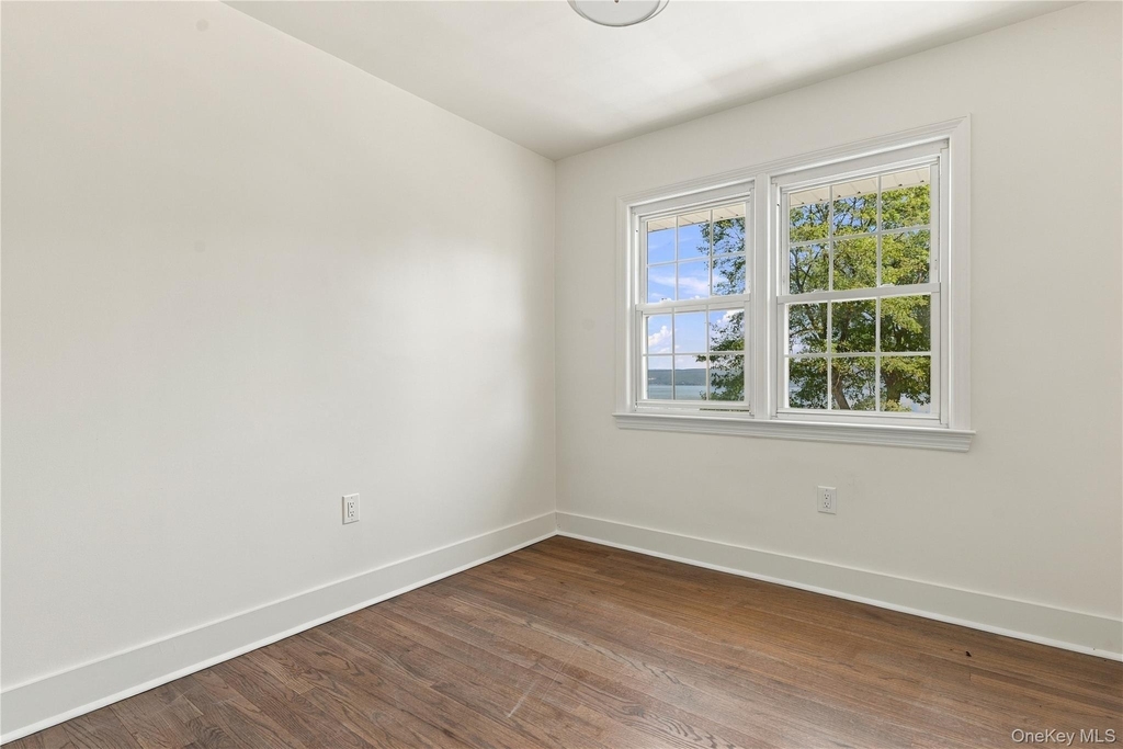 227 South Boulevard - Photo 7