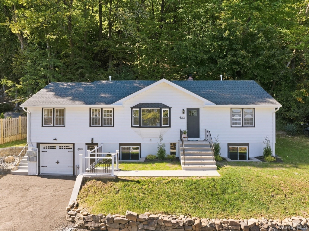227 South Boulevard - Photo 0