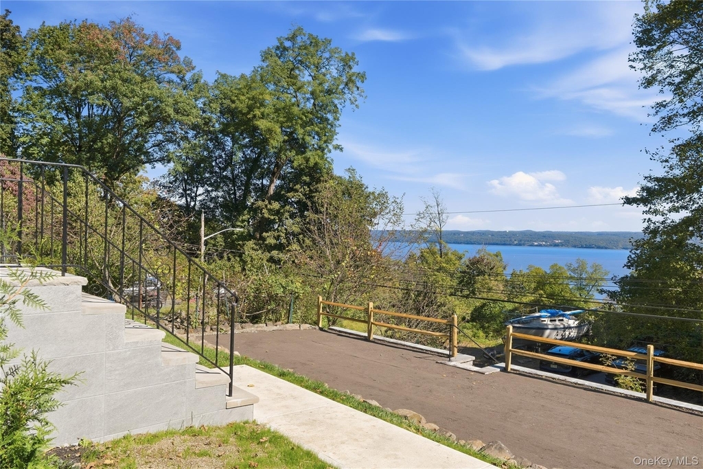 227 South Boulevard - Photo 16
