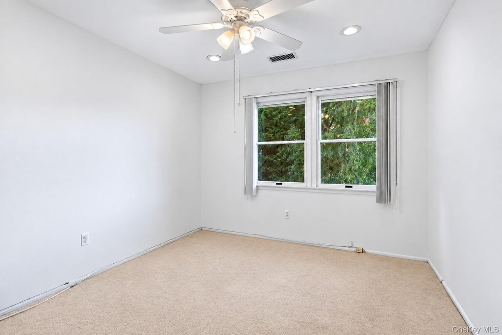 22 Ridgewood Drive - Photo 15