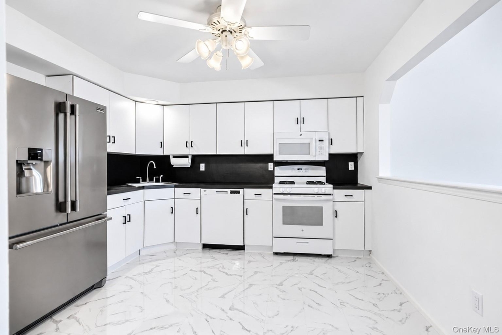 22 Ridgewood Drive - Photo 9