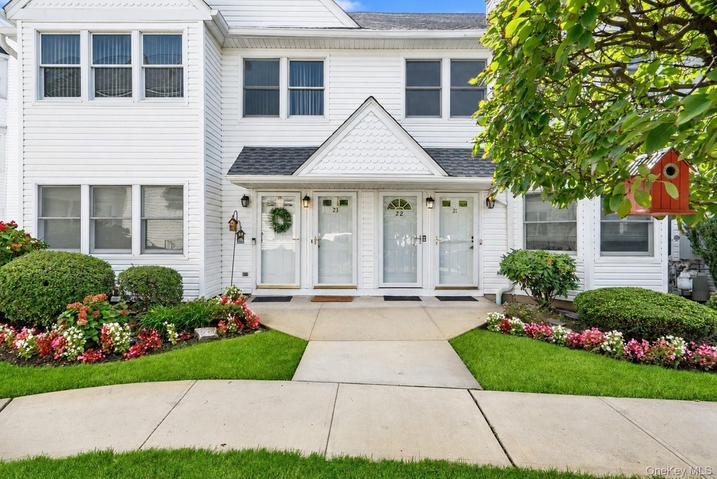 22 Ridgewood Drive - Photo 1