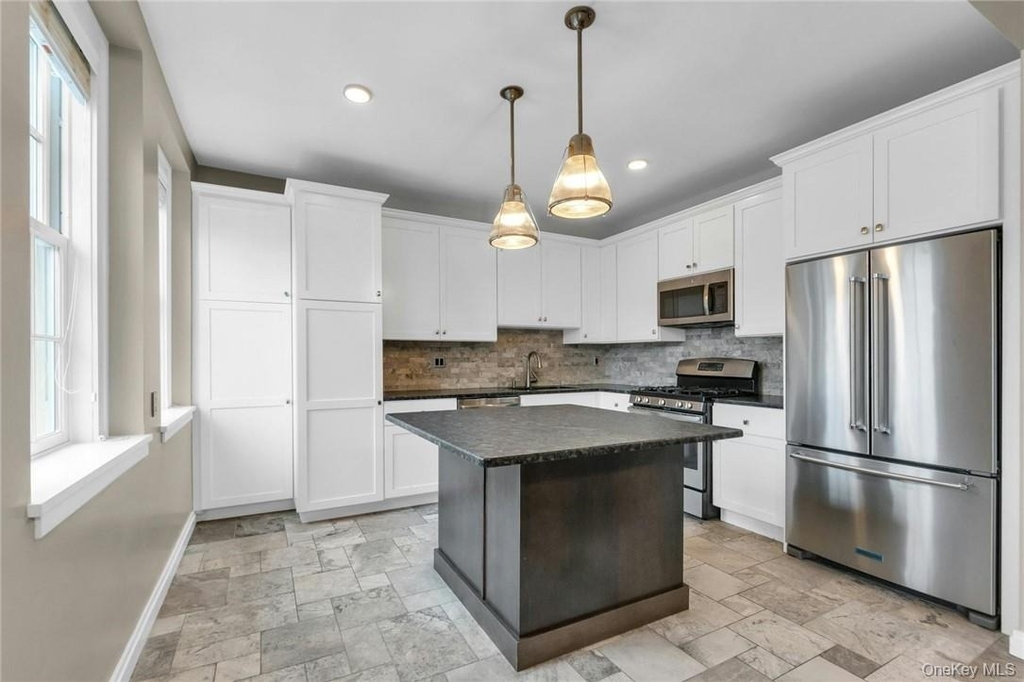 26 E Parkway - Photo 3