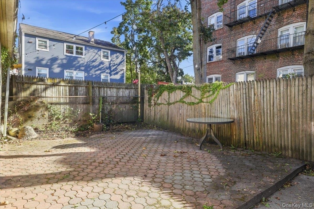 512 Sixth Avenue - Photo 15
