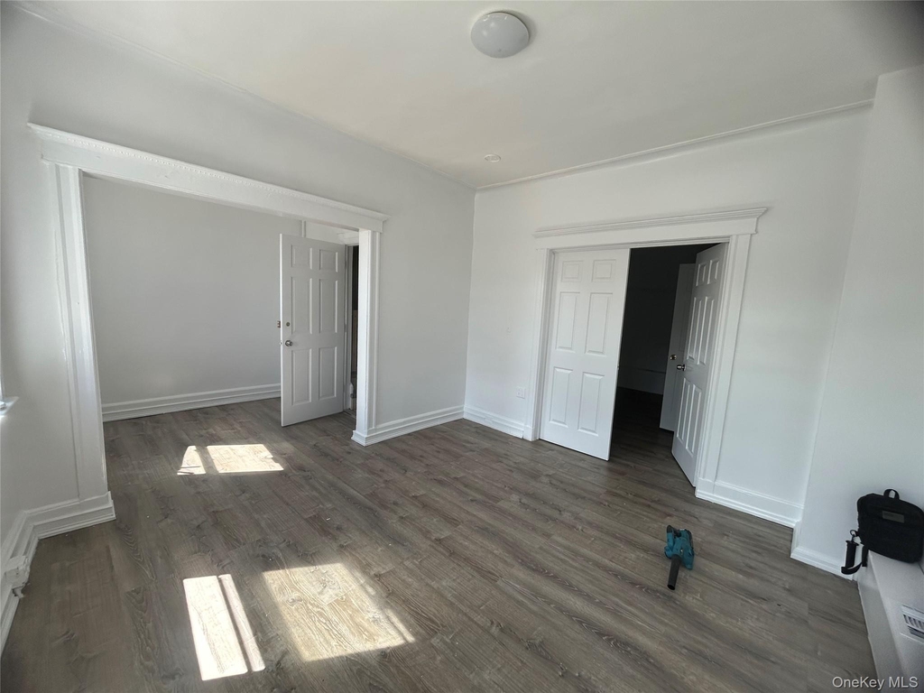 10713 Northern Boulevard - Photo 0