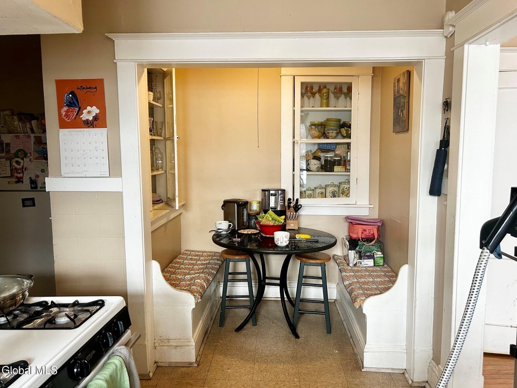 895 Park Avenue - Photo 28