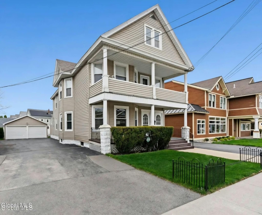 1603 Union Street - Photo 0