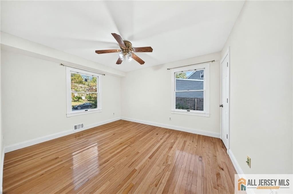 29 Windsor Drive - Photo 21