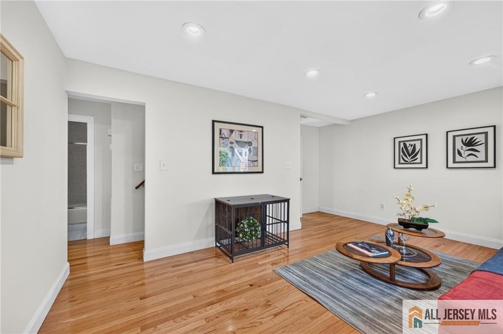 29 Windsor Drive - Photo 11