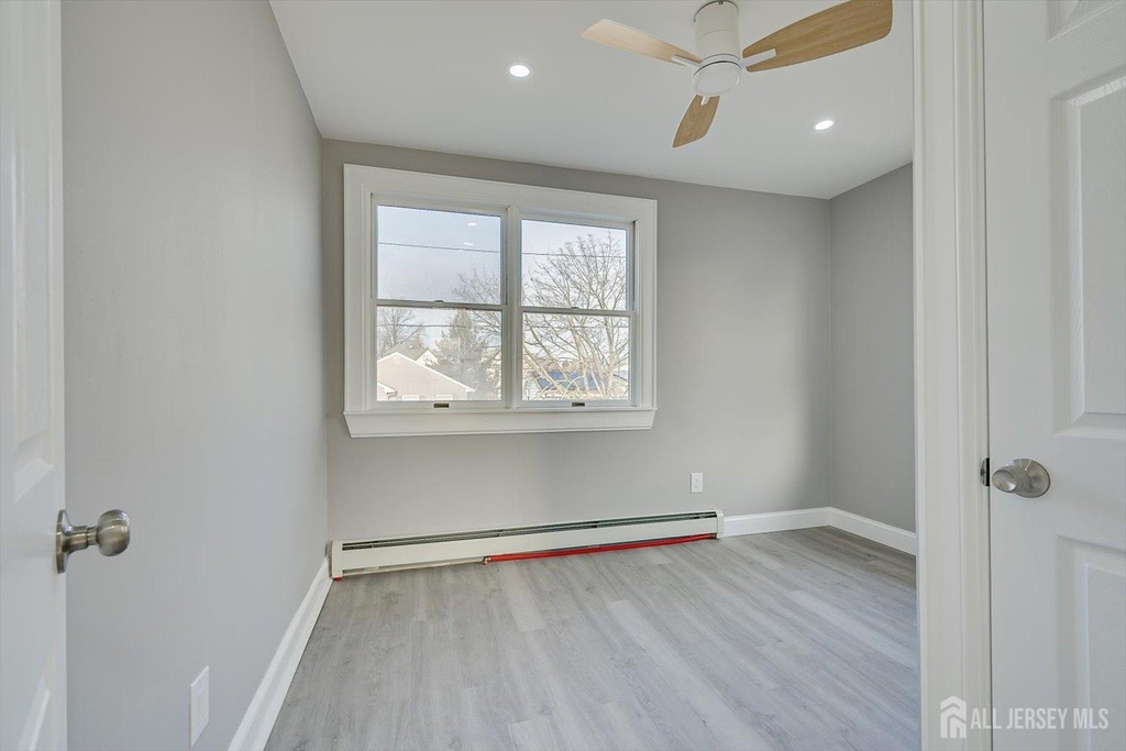 36 2nd Avenue - Photo 16