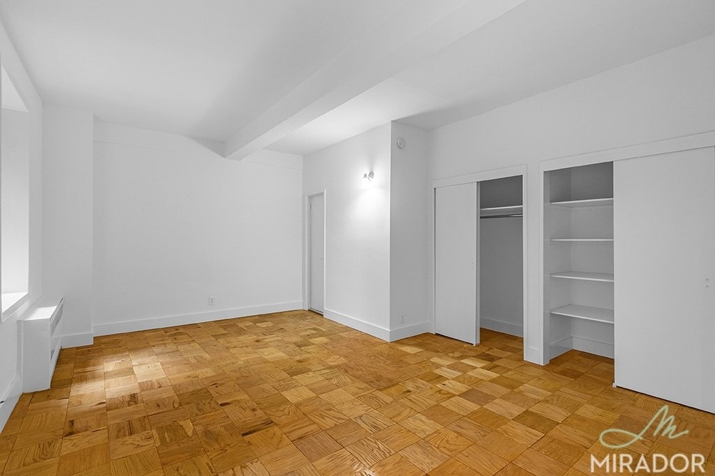 132 E 45th Street - Photo 1