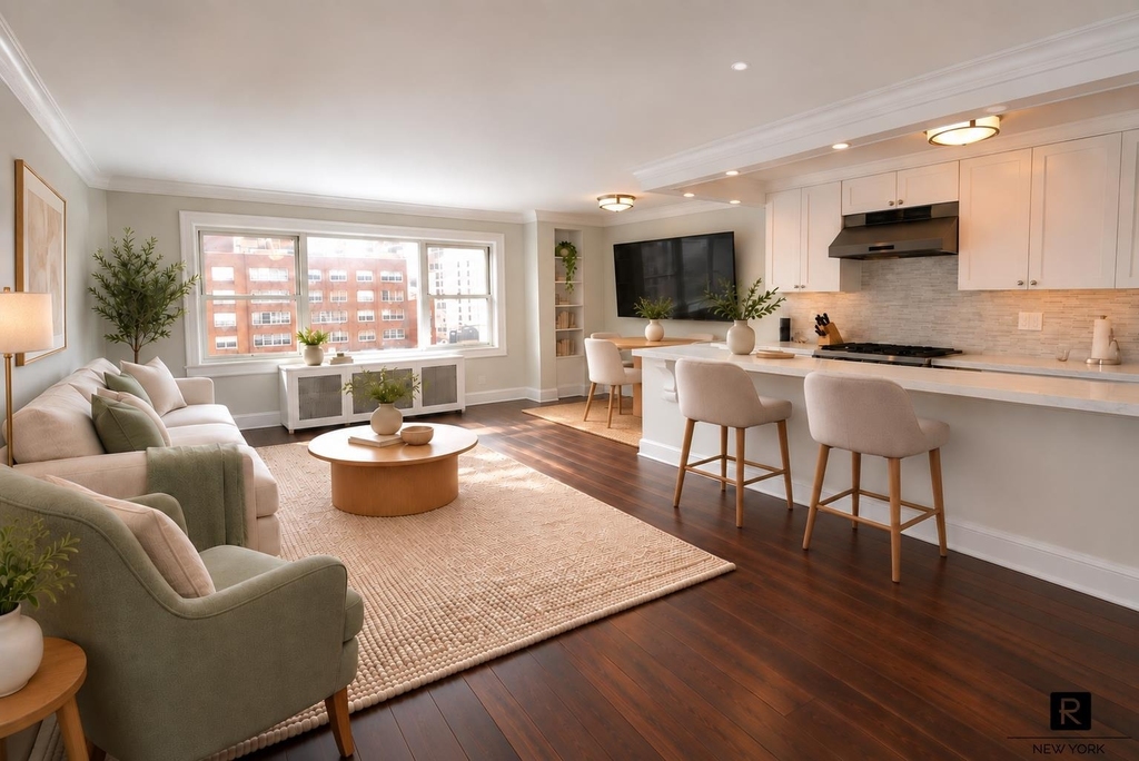 311 E 71st Street - Photo 1