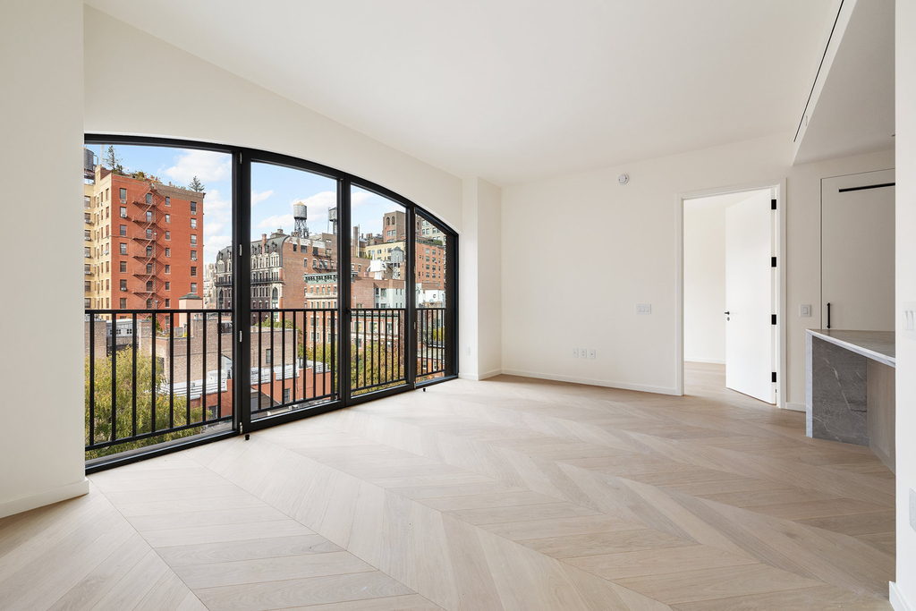 64 University Place - Photo 3
