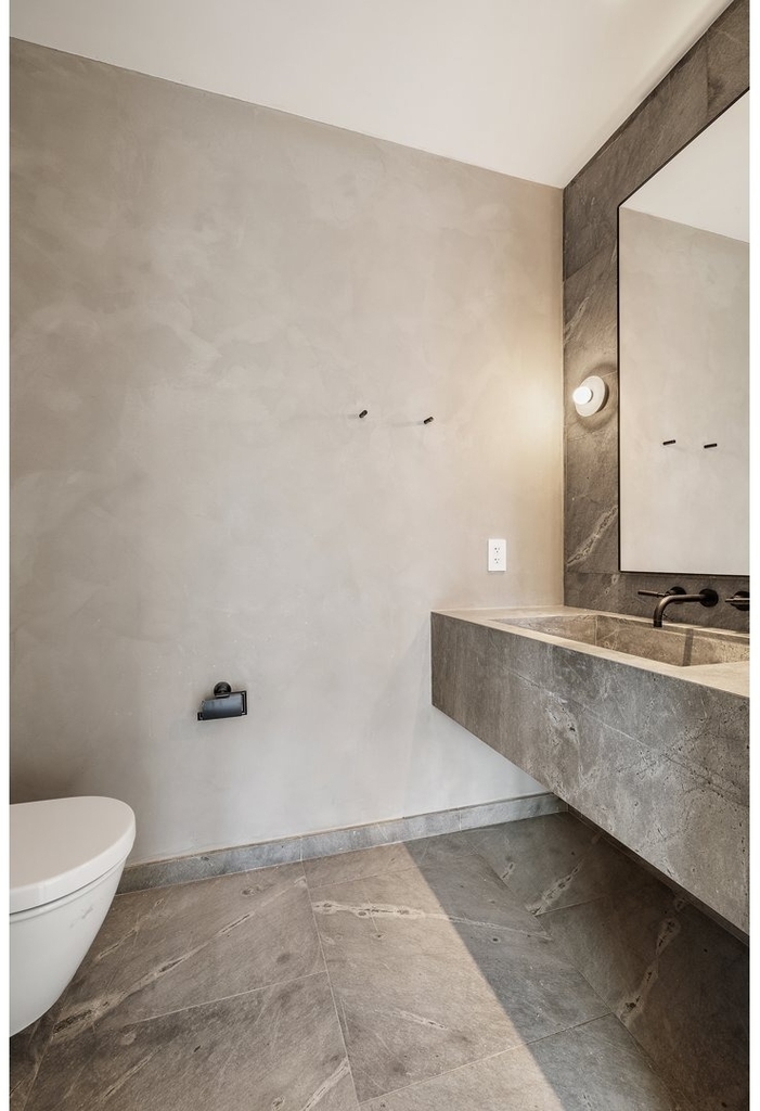 64 University Place - Photo 5