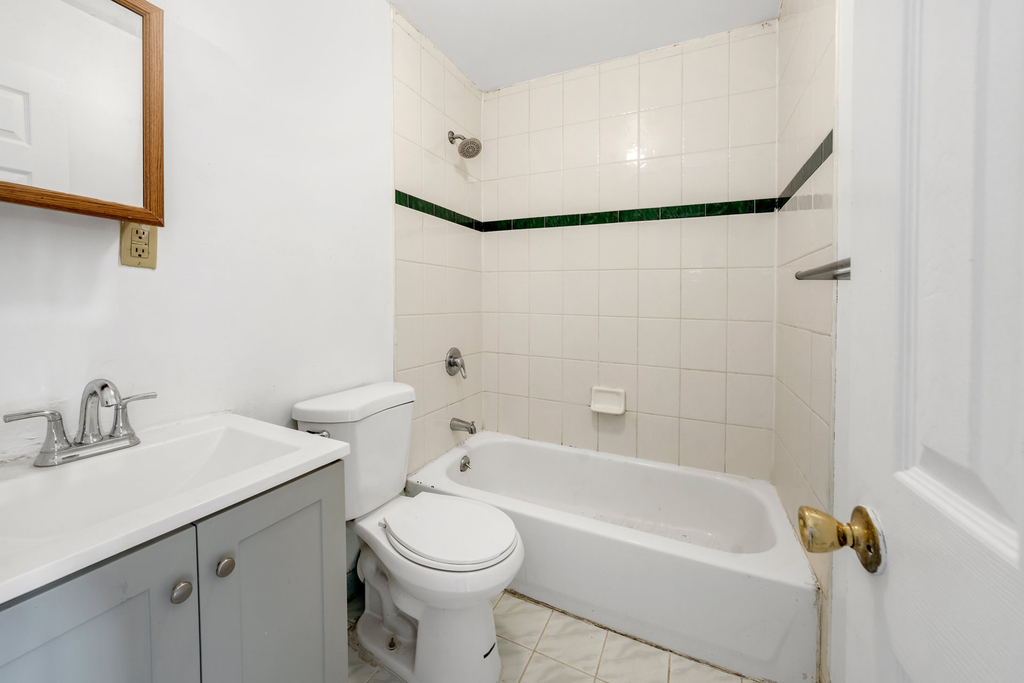 1 Monroe Street - Photo 5