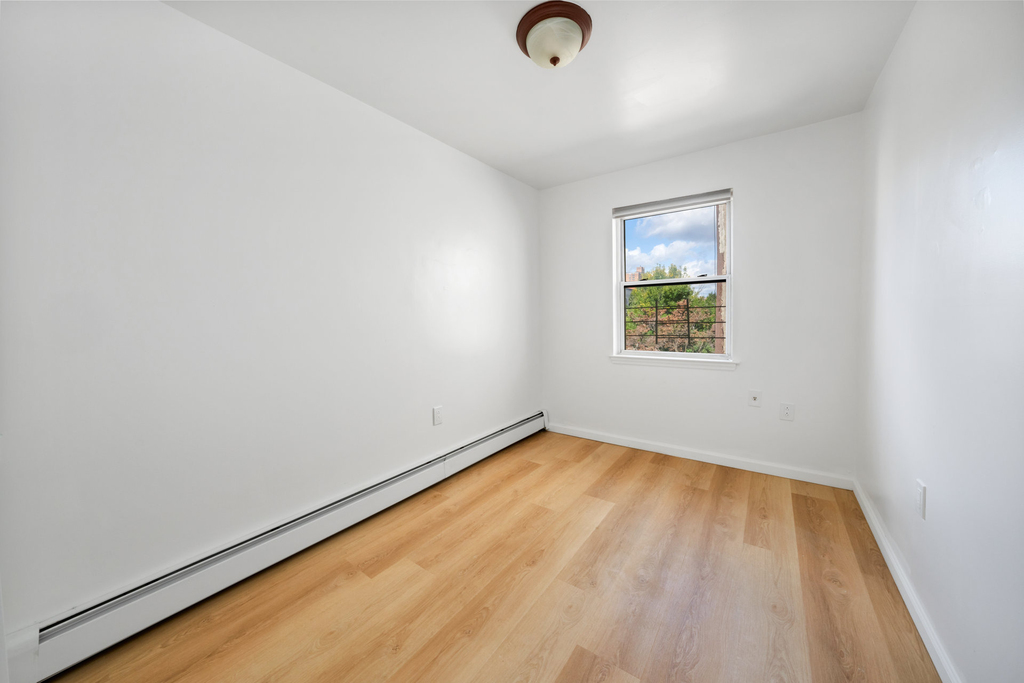 1 Monroe Street - Photo 6