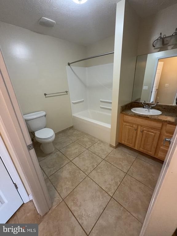 2270 Valor Drive - Photo 3