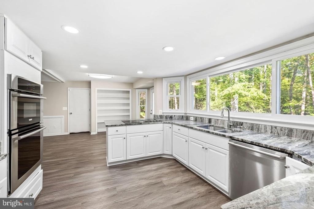 2320 Harpoon Drive - Photo 2