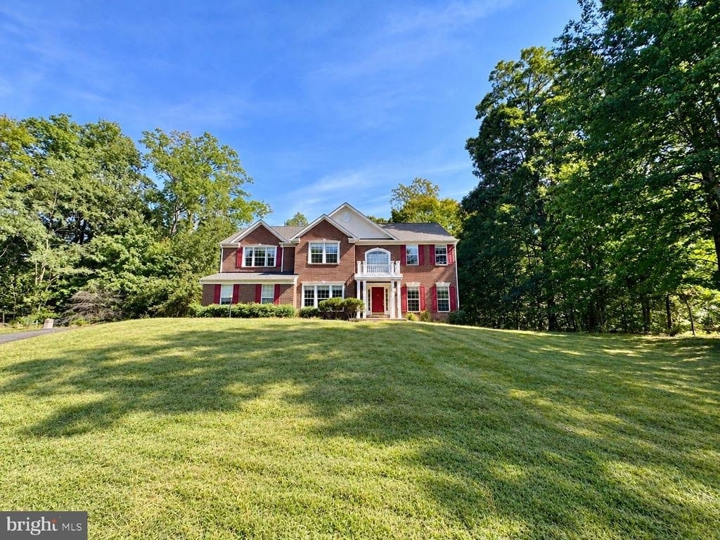 70 Crestwood Lane - Photo 1