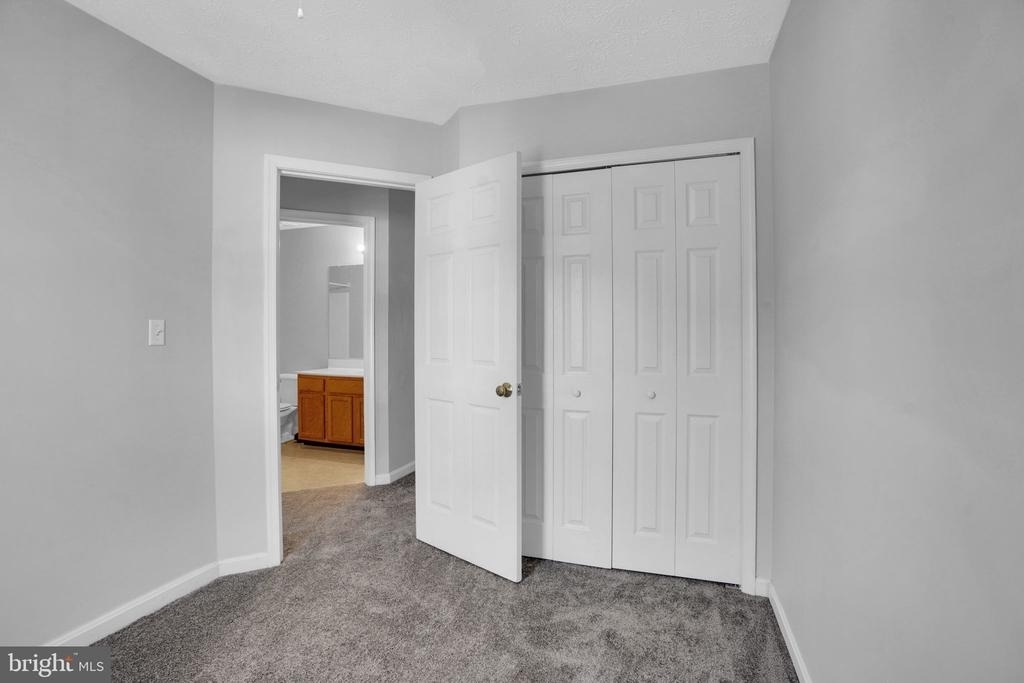 10515 Limburg Court - Photo 18