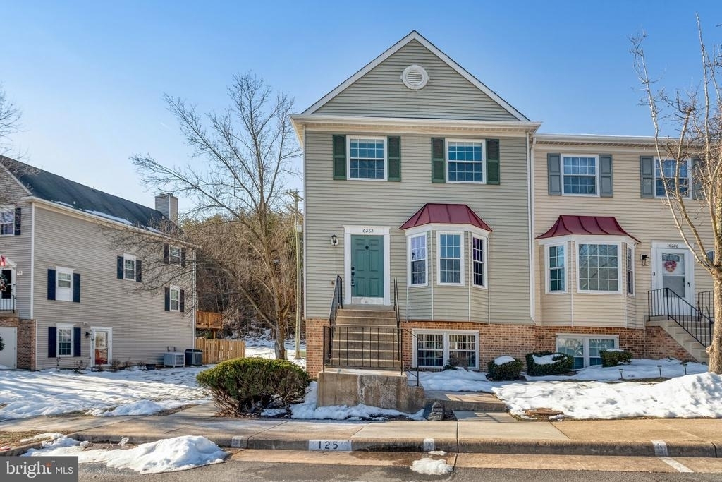 16282 Taconic Circle - Photo 0
