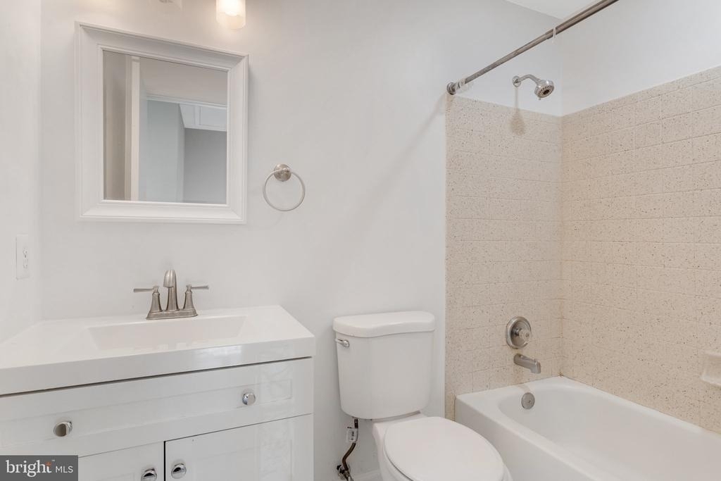 16282 Taconic Circle - Photo 20
