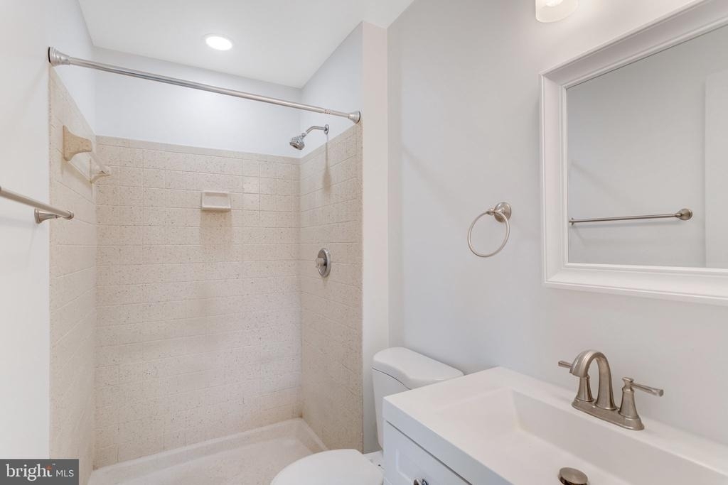 16282 Taconic Circle - Photo 18