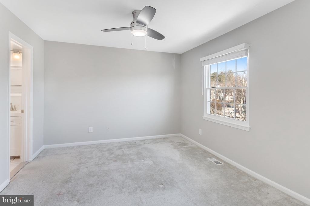 16282 Taconic Circle - Photo 16