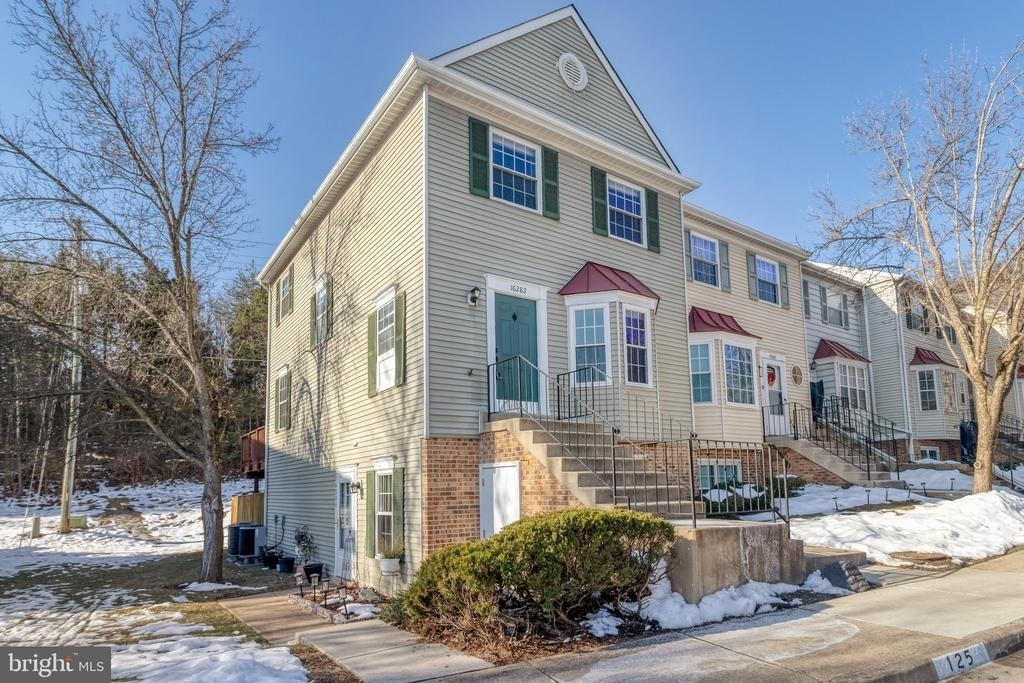 16282 Taconic Circle - Photo 2