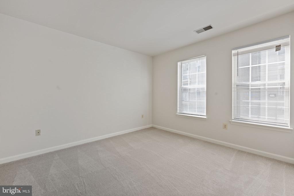 13621 Garfield Place - Photo 6