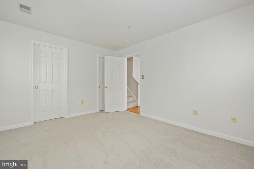 13621 Garfield Place - Photo 14