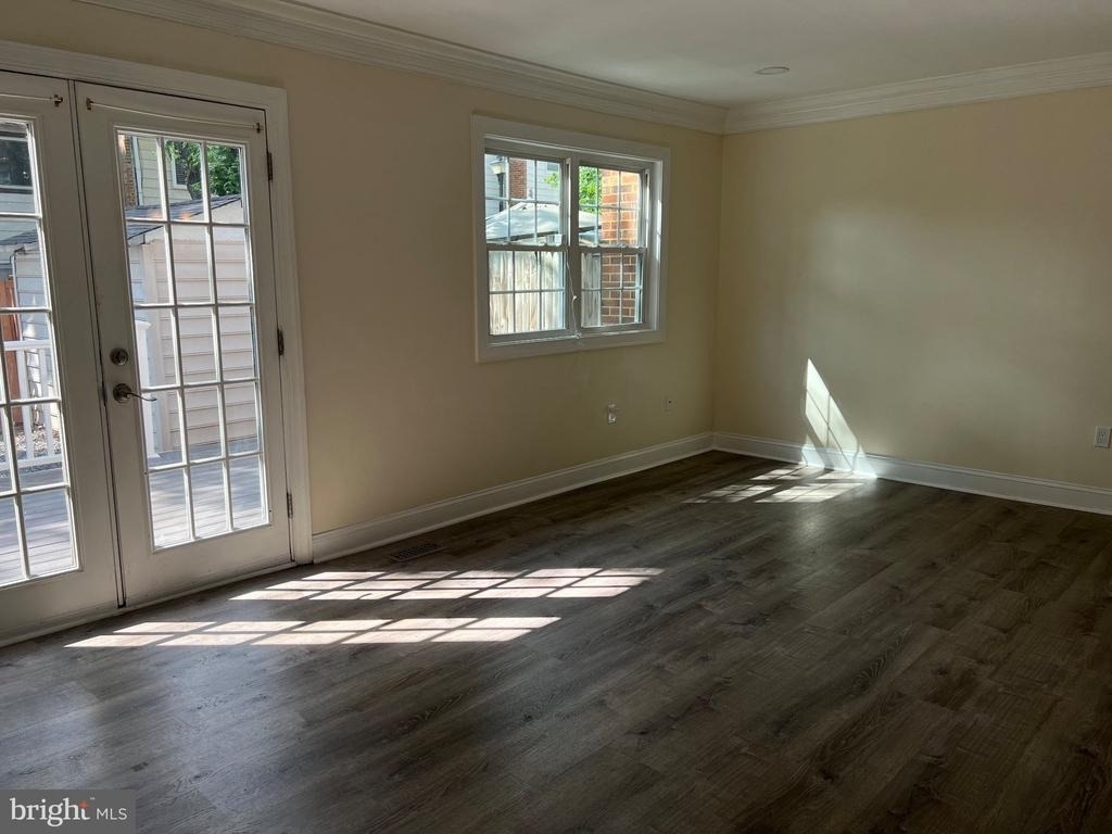 8440 Willow Glen Court - Photo 2