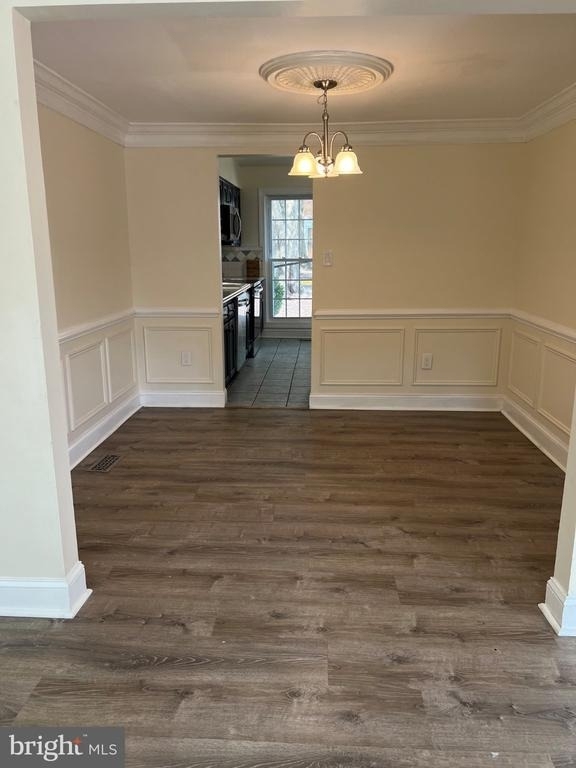 8440 Willow Glen Court - Photo 4