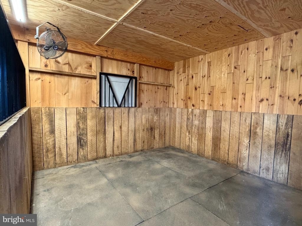36437 Whispering Springs Court - Photo 10