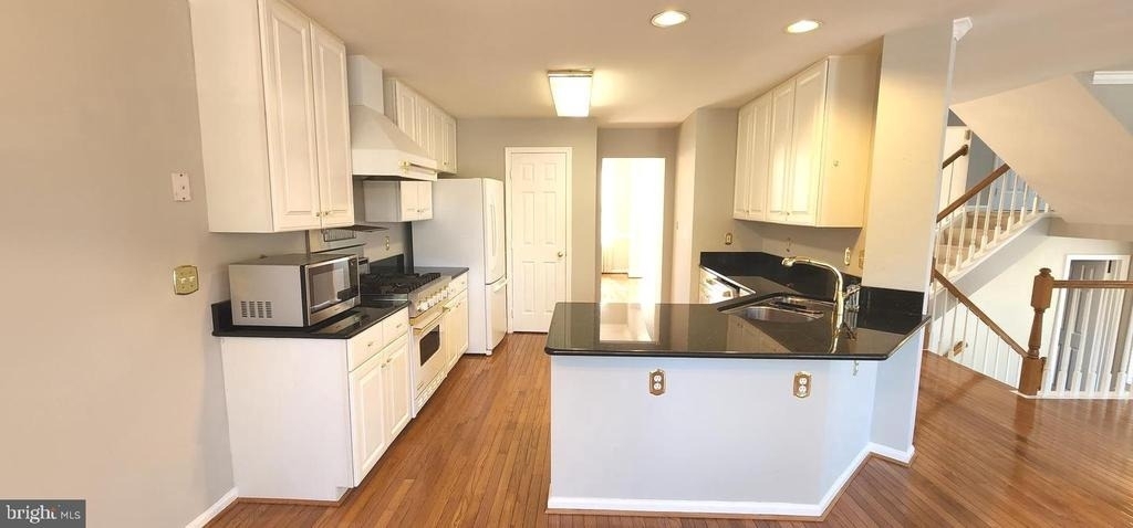 46721 Ashmere Square - Photo 8