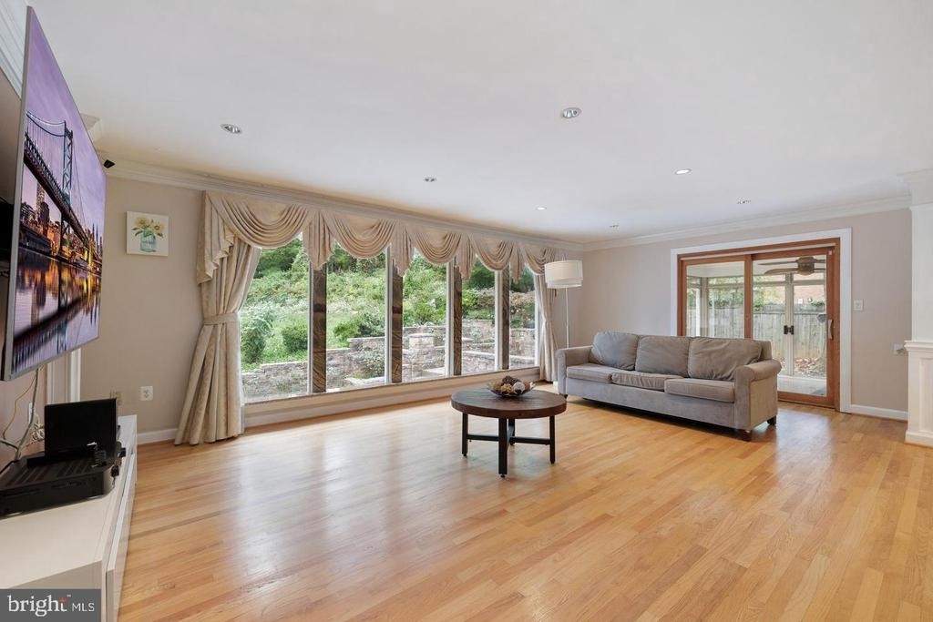 6421 Woodville Drive - Photo 22