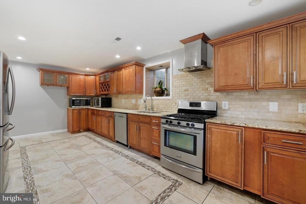 6421 Woodville Drive - Photo 12