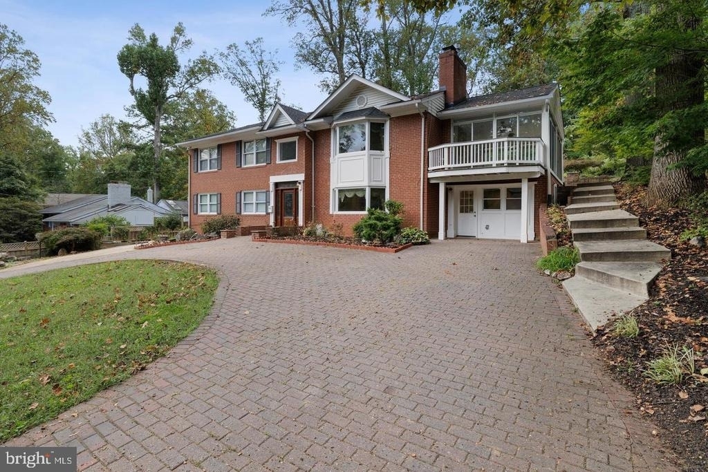 6421 Woodville Drive - Photo 2