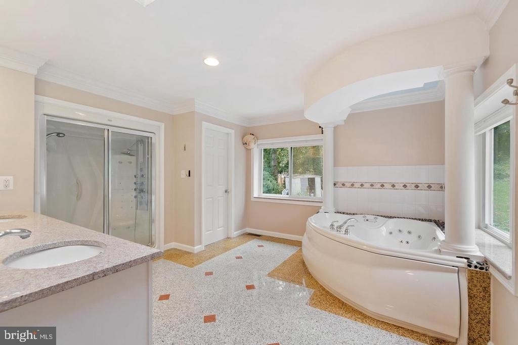 6421 Woodville Drive - Photo 42