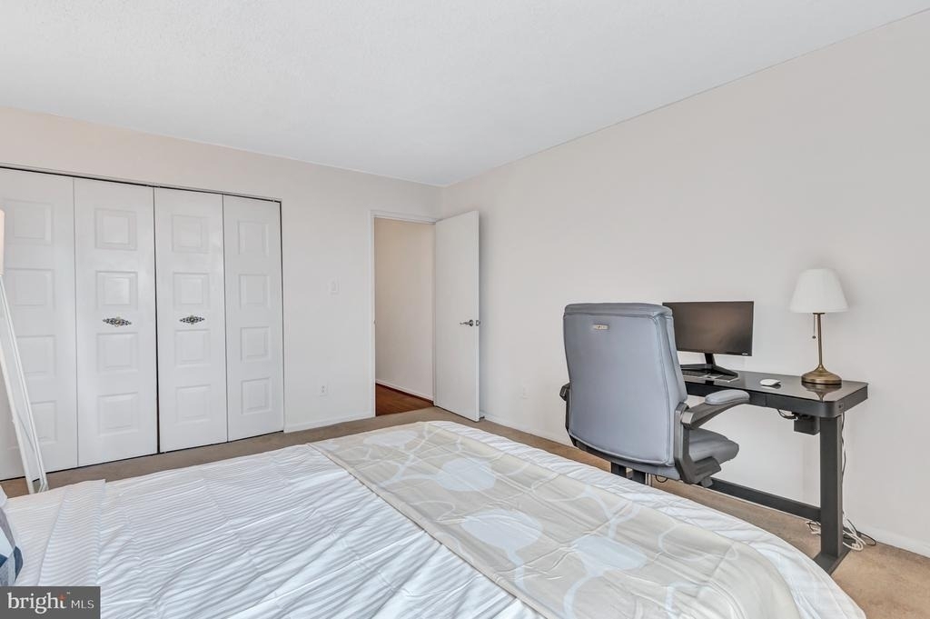 2300 Pimmit Drive - Photo 13