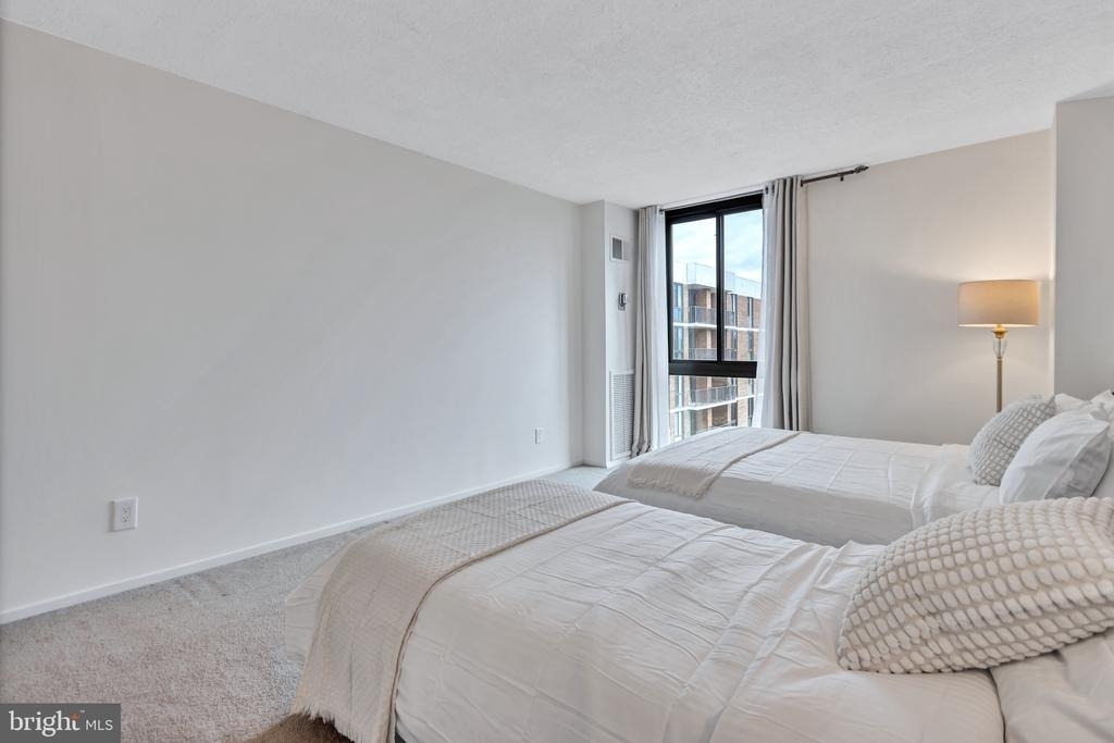 2300 Pimmit Drive - Photo 18