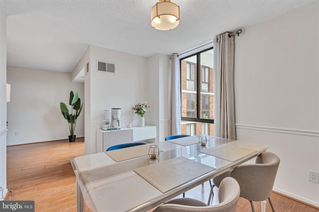 2300 Pimmit Drive - Photo 10