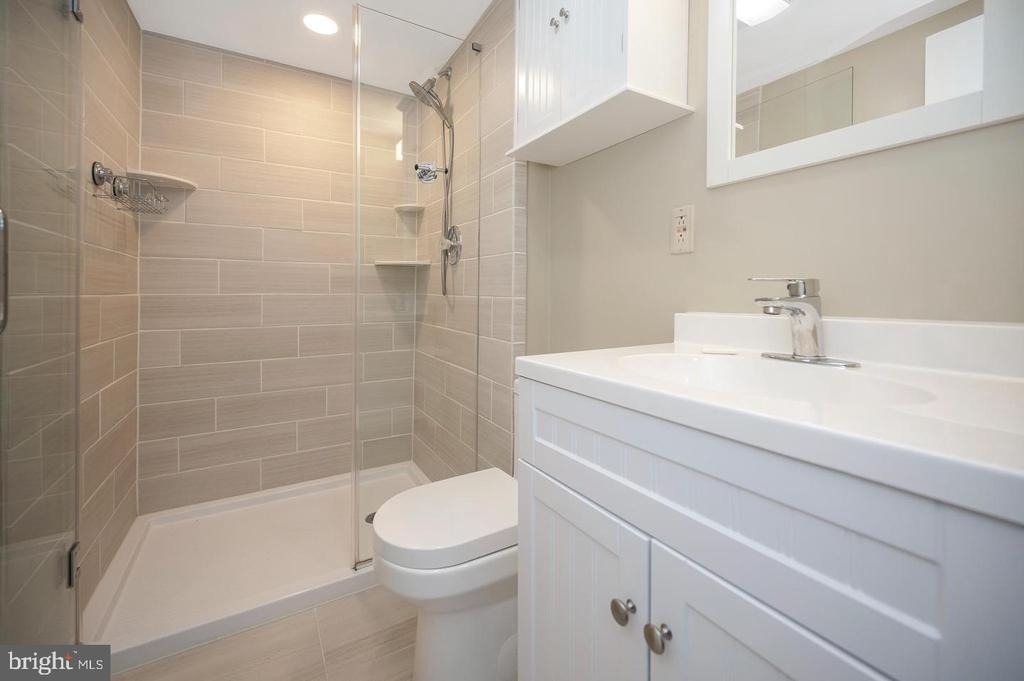 6507 Byron Avenue - Photo 3