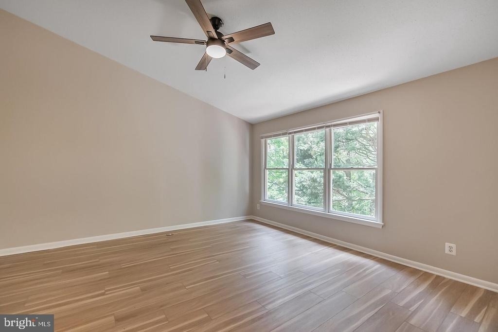 1657 Oak Spring Way - Photo 10