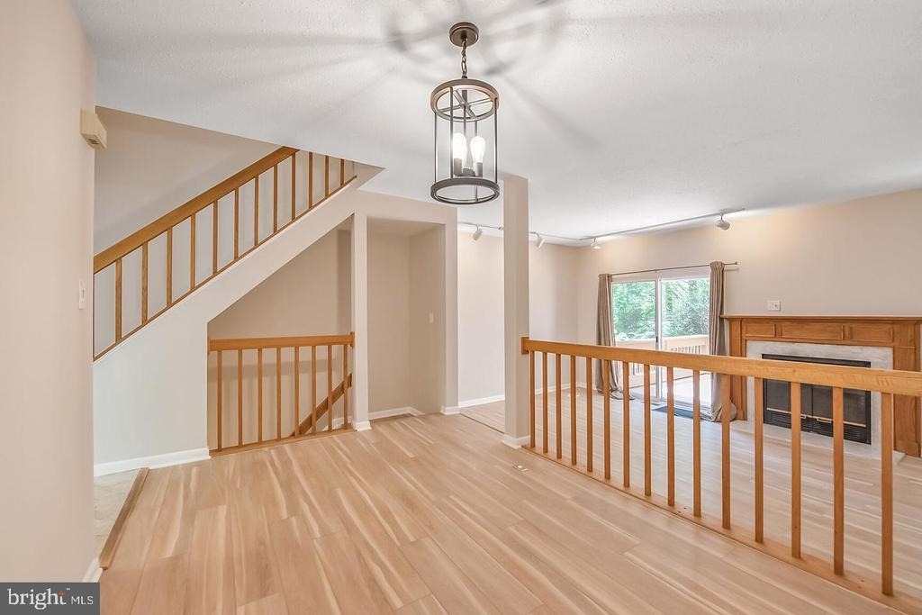 1657 Oak Spring Way - Photo 2