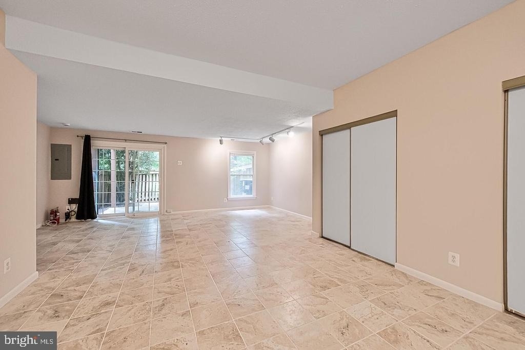 1657 Oak Spring Way - Photo 16