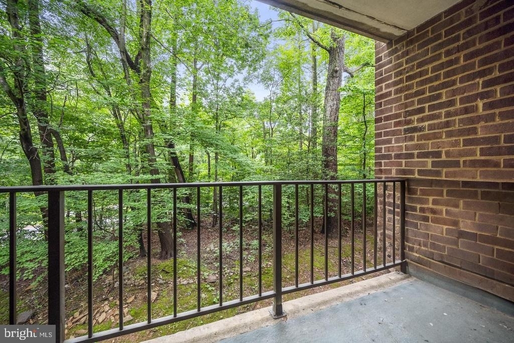 1423 Northgate Square - Photo 22