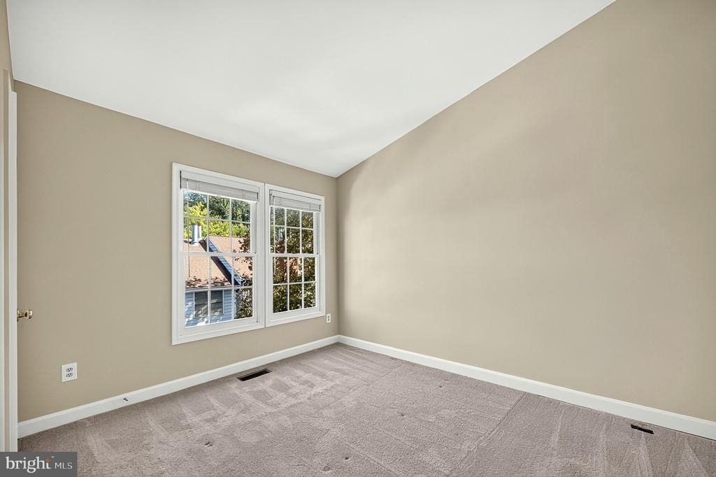 8006 Trevor Place - Photo 28